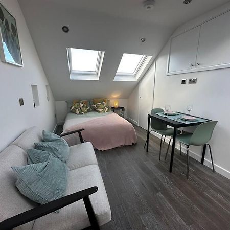 لندن Lovely New Decor Studio - 4 The Southwell المظهر الخارجي الصورة